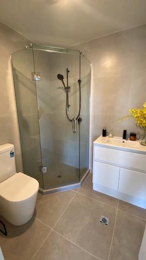 glass showers