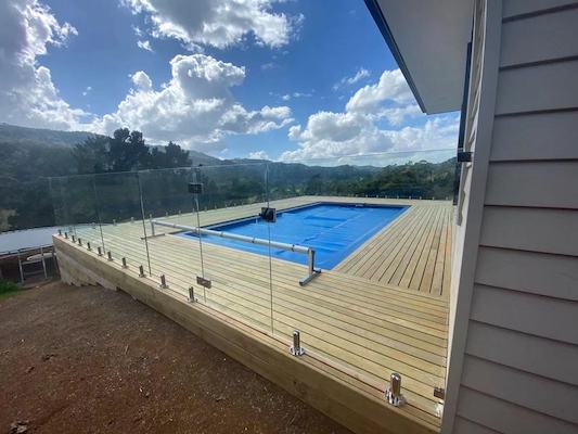 glass pool fencing